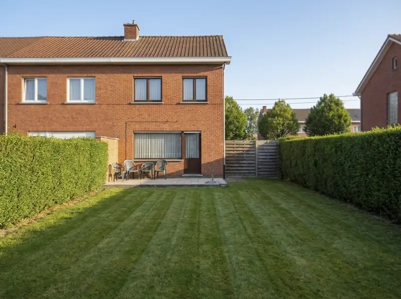 Jardin wallon impeccable après intervention taupier - La Louvière & Centre-Hainaut